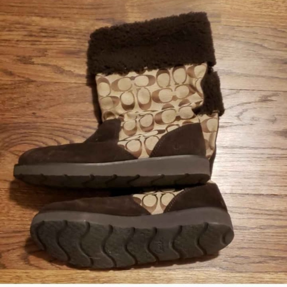 Coach Kally Brown and Tan Patterned Boots Size 6B